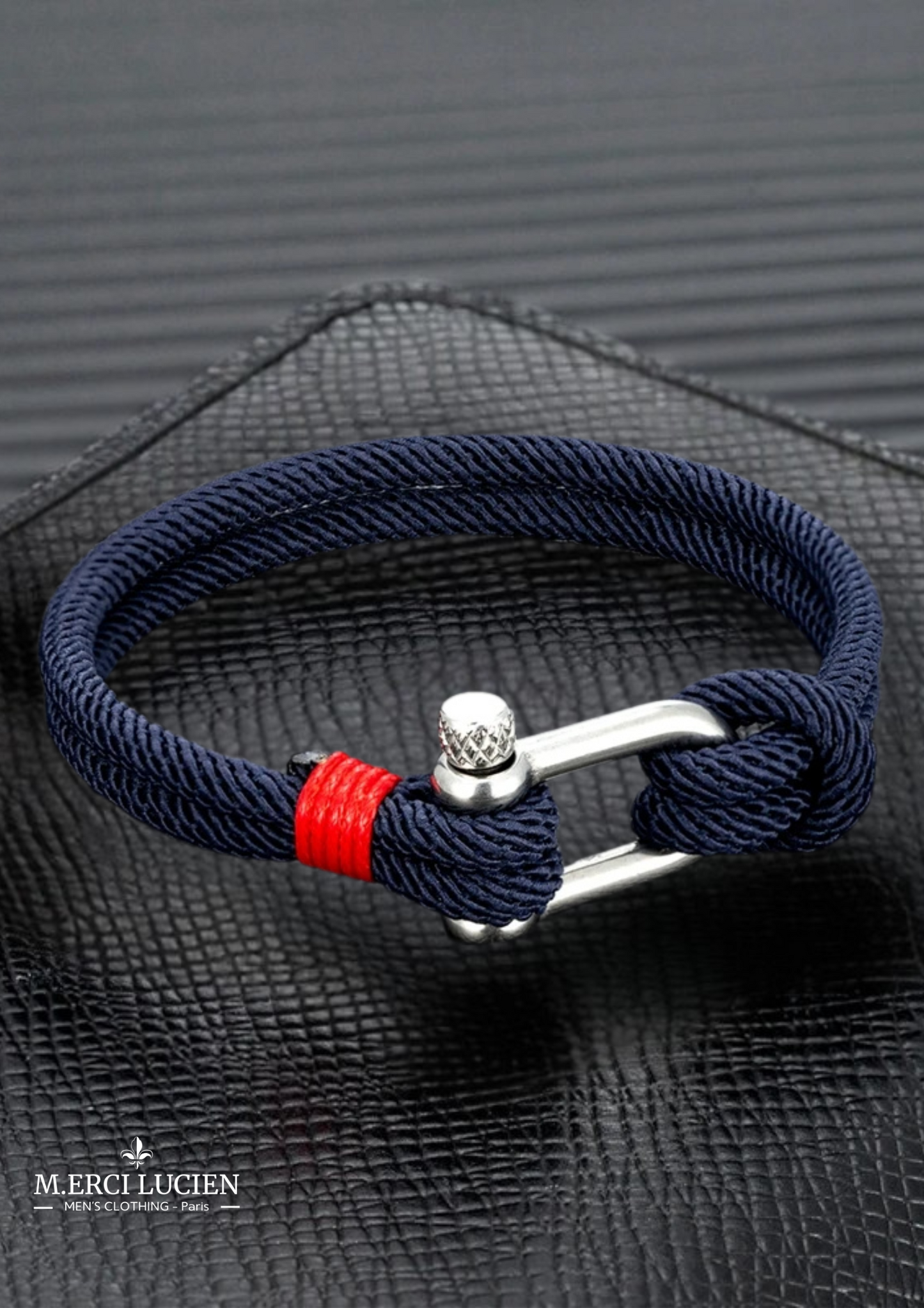 Bracelet en corde tressée avec boucle acier en U